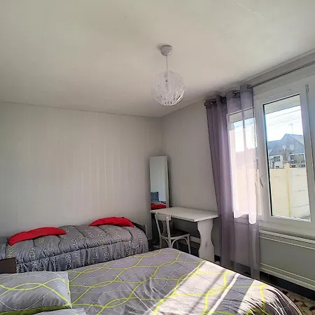 Maison De Plain-pied Avec Terrasse, Centre Ville, A 150m De La - Fr-1-361-334 * Jullouville-les-Pins
