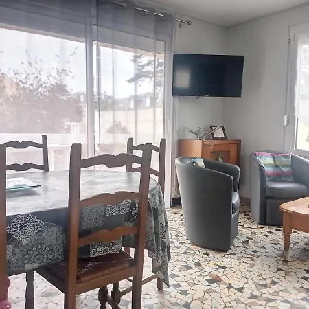 Maison De Plain-pied Avec Terrasse, Centre Ville, A 150m De La - Fr-1-361-334 Jullouville-les-Pins