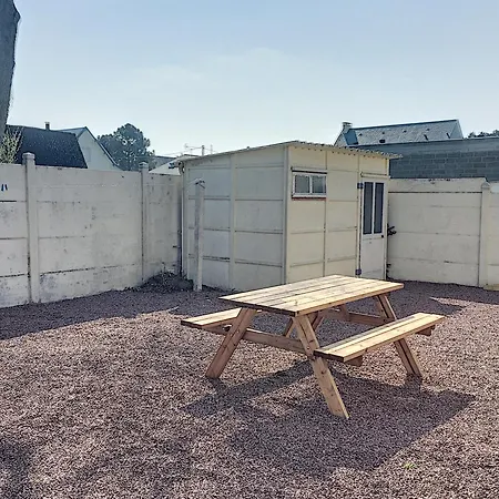 Casa de Férias Maison De Plain-pied Avec Terrasse, Centre Ville, A 150m De La - Fr-1-361-334